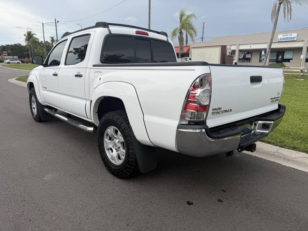 Used 2009 Toyota Tacoma PreRunner RWD image 3