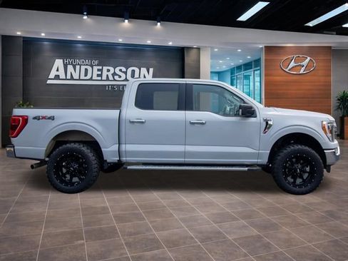 Used 2022 Ford F150 XLT w/ Equipment Group 302A High AWD/4WD image 14