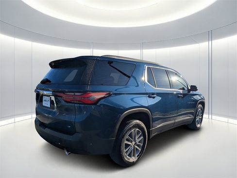 Used 2023 Chevrolet Traverse LT w/ LPO, Floor Liner Package image 4