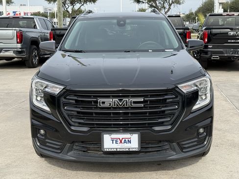 Used 2023 GMC Terrain SLT w/ Elevation Edition image 10