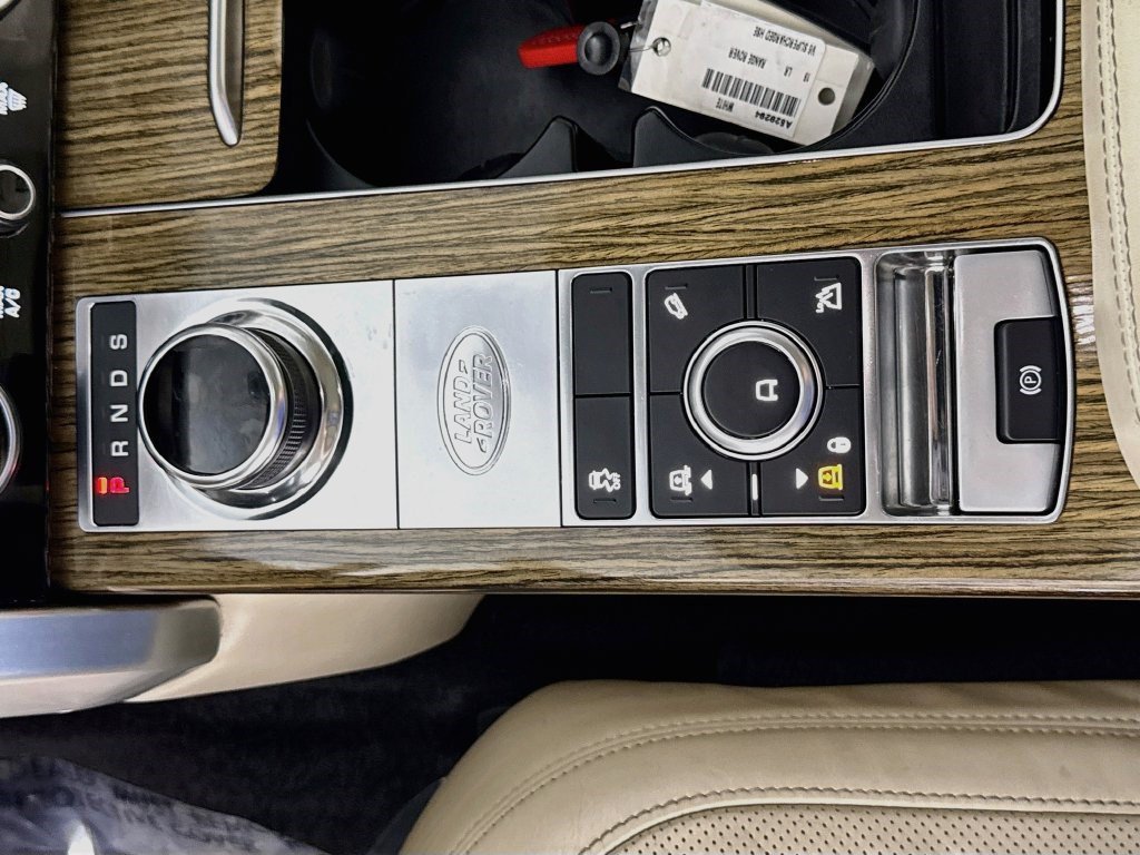 Used 2019 Land Rover Range Rover HSE AWD/4WD image 19