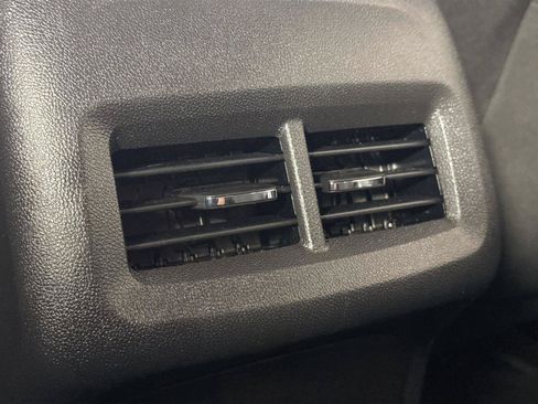 Used 2024 Chevrolet Equinox LT w/ LPO, Floor Liner Package FWD image 32