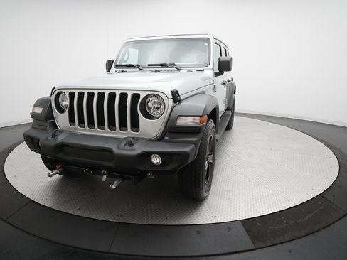 Used 2023 Jeep Wrangler Sport image 32
