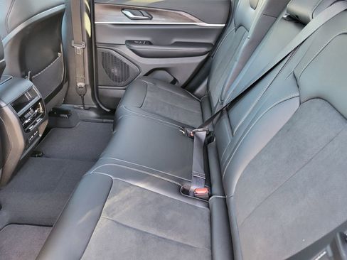 New 2026 Jeep Grand Cherokee Altitude AWD/4WD image 27