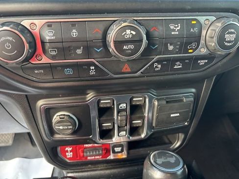 Used 2022 Jeep Wrangler Unlimited Rubicon 4xe w/ Steel Bumper Group image 16