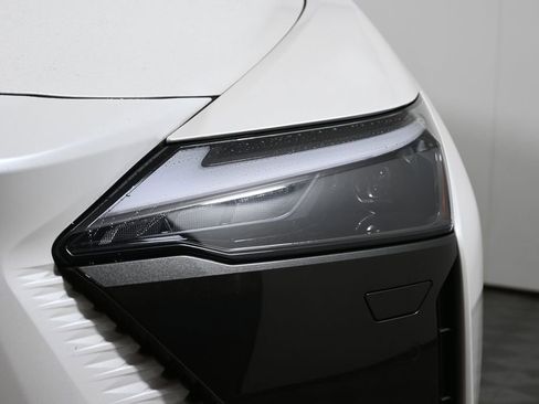 Used 2023 Lexus RZ 450e Premium w/ Accessory Package (2T) image 11