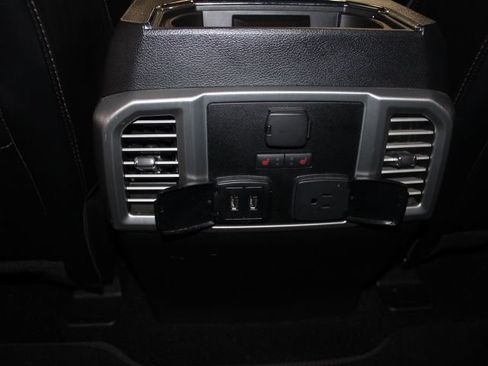 Used 2019 Ford F150 Platinum w/ Equipment Group 701A Luxury AWD/4WD image 22