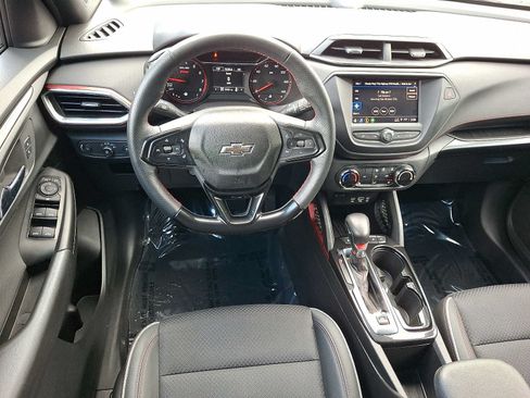 Used 2022 Chevrolet TrailBlazer RS AWD/4WD image 11