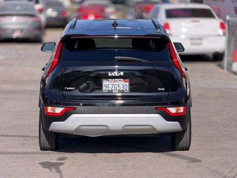 Used 2023 Kia Niro EX FWD image 15