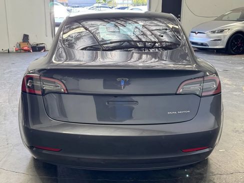 Used 2022 Tesla Model 3 Long Range AWD/4WD image 4