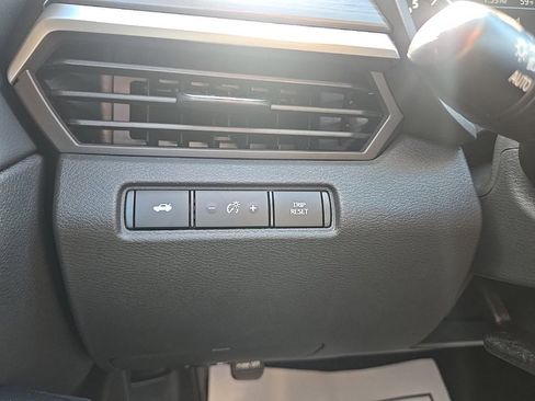 New 2025 Nissan Altima 2.5 SV image 15