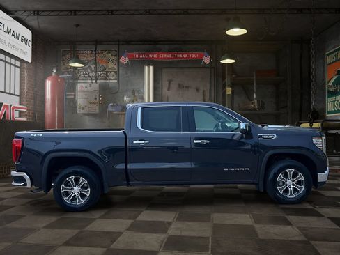 Certified 2025 GMC Sierra 1500 SLT AWD/4WD image 4