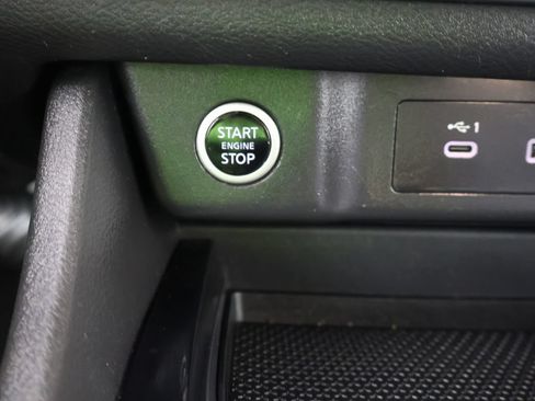 Used 2022 Nissan Rogue SV AWD/4WD image 32