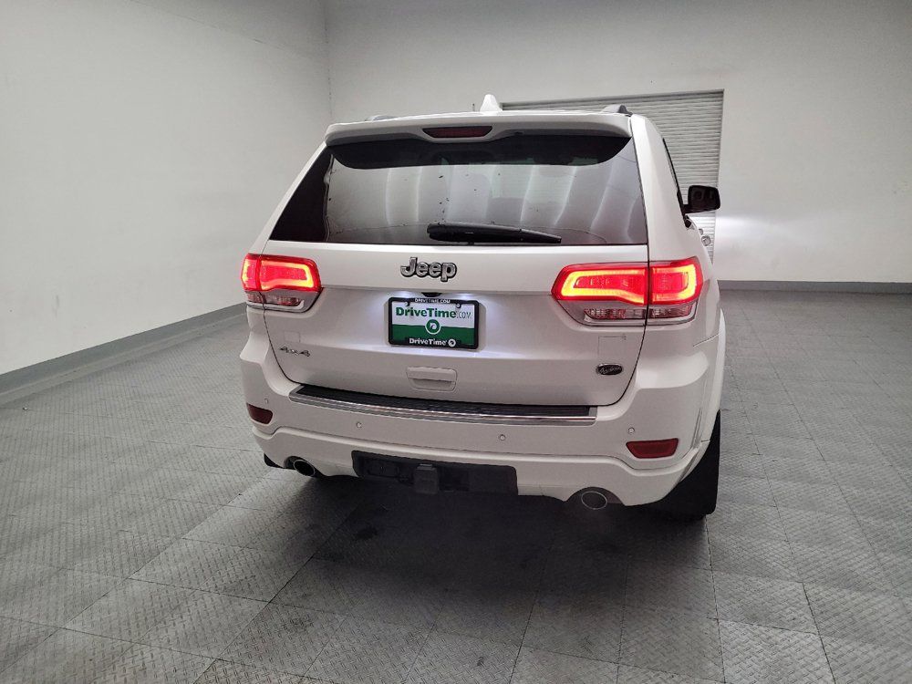 Used 2017 Jeep Grand Cherokee Overland AWD/4WD image 7