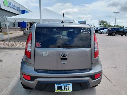 Used 2013 Kia Soul + w/ Audio Pkg FWD image 5