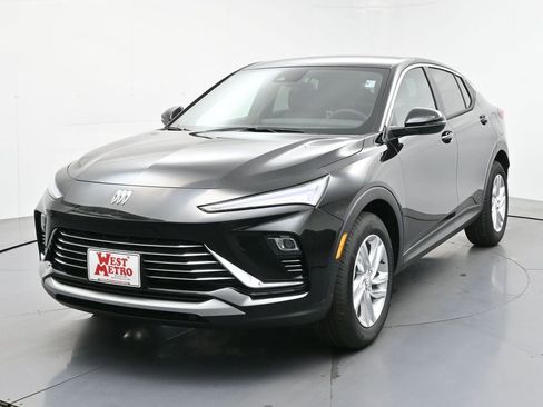 New 2026 Buick Envista Preferred image 2