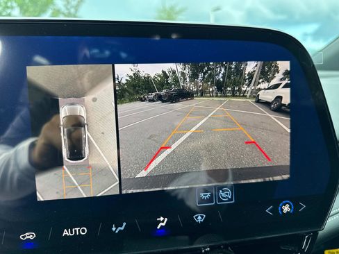 New 2025 Chevrolet Blazer EV LT image 24