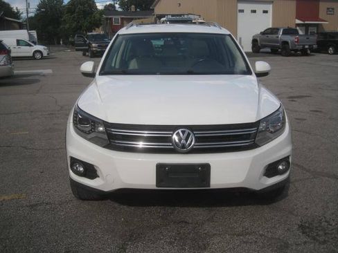 Used 2013 Volkswagen Tiguan S AWD/4WD image 2