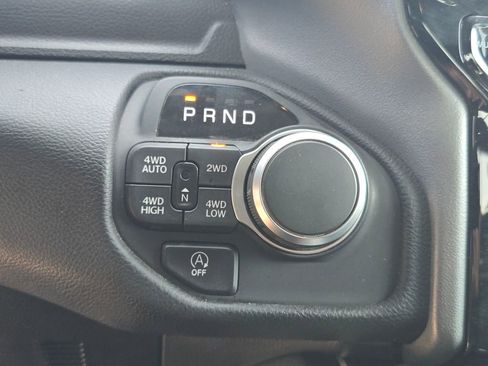 Used 2025 RAM 1500 Big Horn AWD/4WD image 24