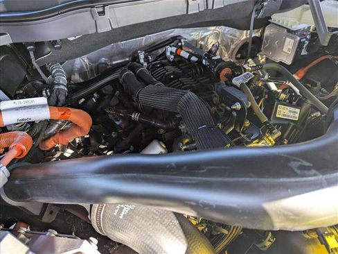 New 2025 Ford F150 Lariat w/ Equipment Group 502A High image 15