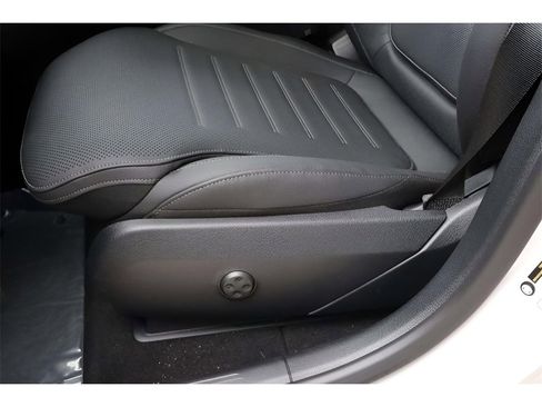 Certified 2025 Mercedes-Benz GLC 43 AMG 4MATIC Coupe image 79