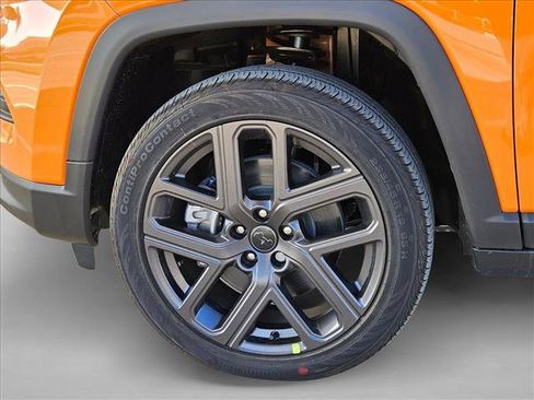 New 2026 Jeep Compass Latitude AWD/4WD image 10