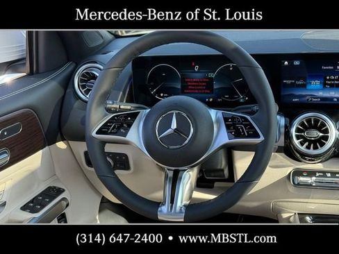 New 2026 Mercedes-Benz GLB 250 4MATIC image 9