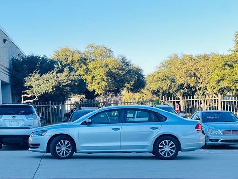 Used 2014 Volkswagen Passat 1.8T S image 5