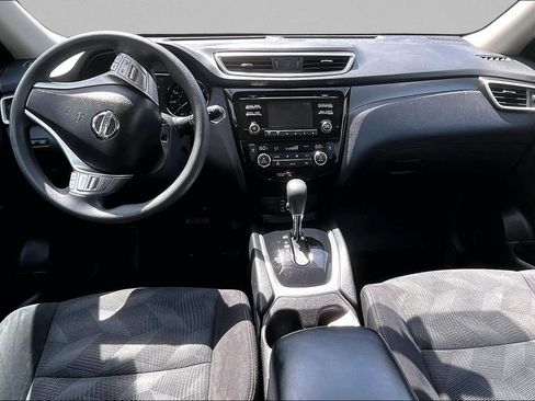 Used 2015 Nissan Rogue SV FWD image 8