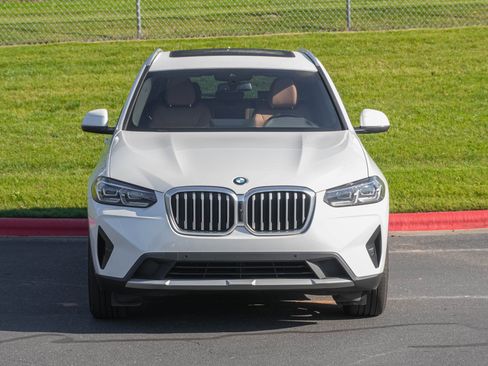 Used 2023 BMW X3 sDrive30i w/ Premium Package w/ZPA RWD image 3