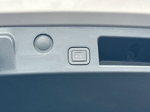 New 2026 GMC Terrain AT4 AWD/4WD image 35