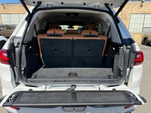 Used 2021 BMW X7 xDrive40i w/ Premium Package image 29