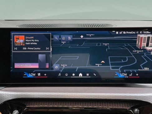 Used 2025 BMW 330i xDrive Sedan w/ Premium Package image 15