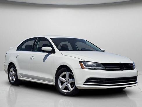 Used 2017 Volkswagen Jetta S FWD image 2