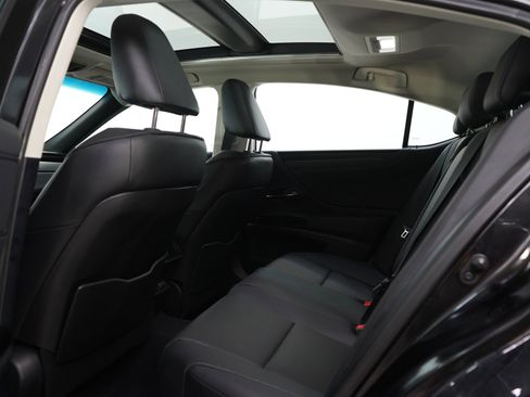Used 2025 Lexus ES 350 w/ Premium Package FWD image 16