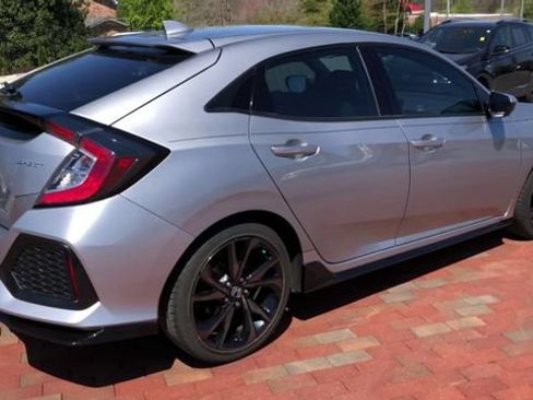 Used 2018 Honda Civic Sport image 8