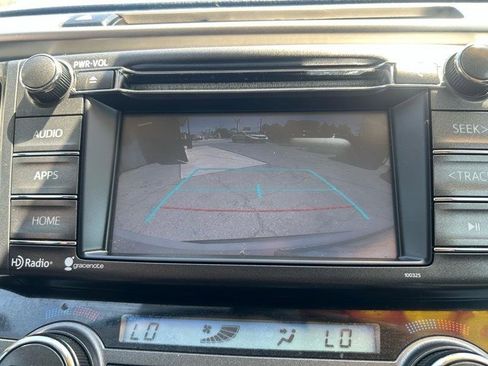 Used 2015 Toyota RAV4 XLE FWD image 17