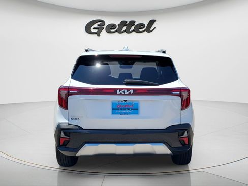 Used 2024 Kia Seltos S FWD image 6