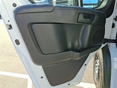 Used 2025 RAM ProMaster 2500 image 12