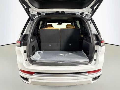 New 2025 Jeep Grand Cherokee L Summit image 28