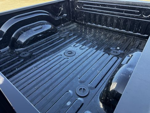 Used 2025 RAM 2500 Laramie AWD/4WD image 26