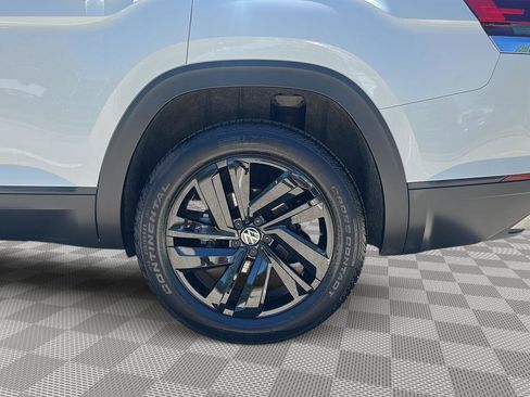 Used 2023 Volkswagen Atlas SE w/ Panoramic Sunroof Package AWD/4WD image 10