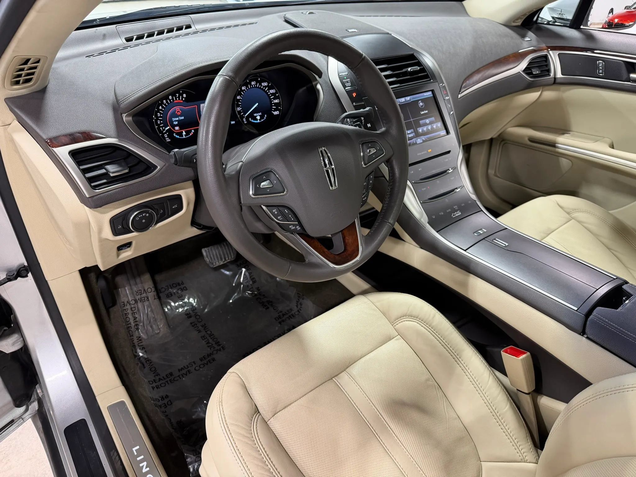 Used 2013 Lincoln MKZ FWD image 12