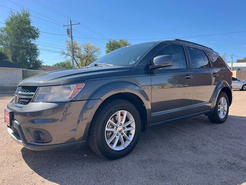Used 2014 Dodge Journey SXT w/ Flexible Seating Group AWD/4WD image 3