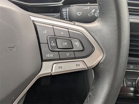 Used 2024 Volkswagen Jetta SE image 18