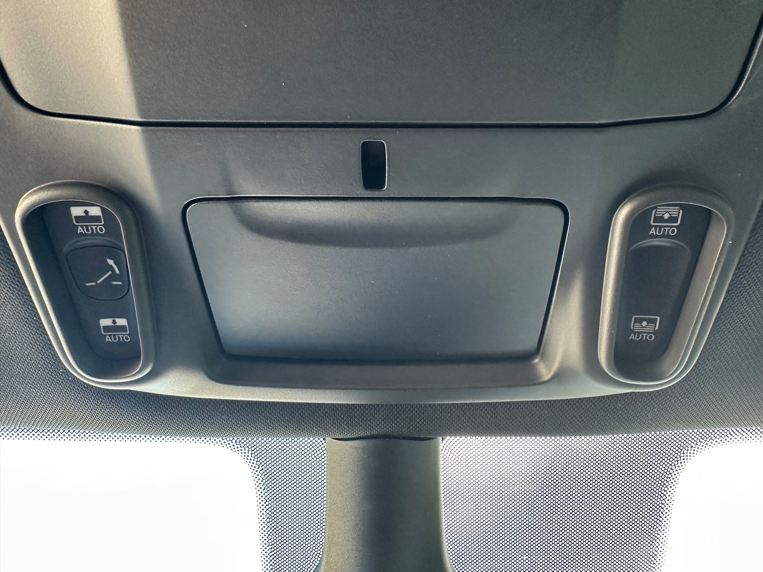 Used 2024 Chrysler Pacifica Limited w/ S Appearance Package FWD image 32