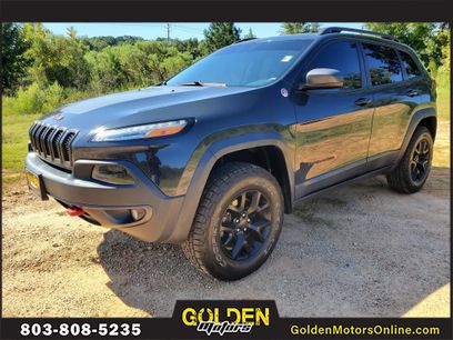 Used 2017 Jeep Cherokee Trailhawk w/ Comfort/Convenience Group