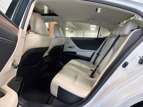 Certified 2023 Lexus ES 350 w/ Premium Package FWD image 25