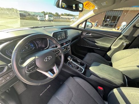 Used 2019 Hyundai Santa Fe SEL image 9