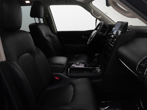 Used 2022 INFINITI QX80 Luxe image 11
